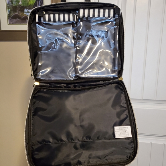 Bag - Picture 2 of 3